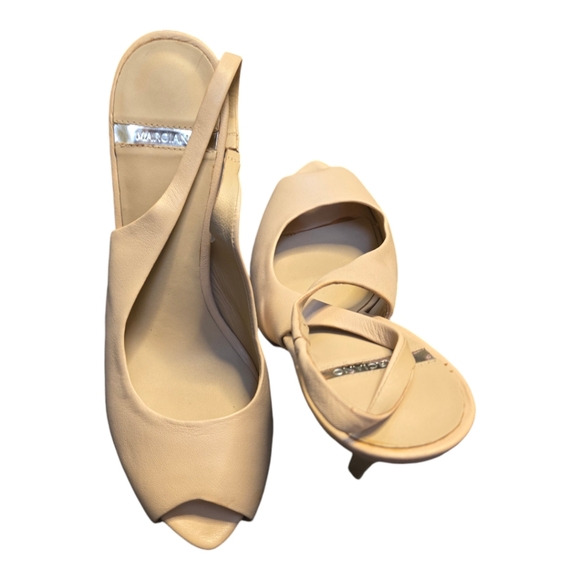 MARCIANO Peeptoe Stilletos in Beige Size 9M - Picture 3 of 7